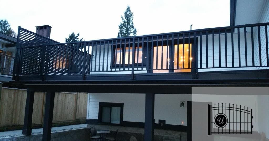 Privacy Panel & Railing project photo 3
